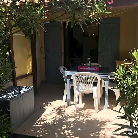 Rdc Saint Pierre La Apartmán *